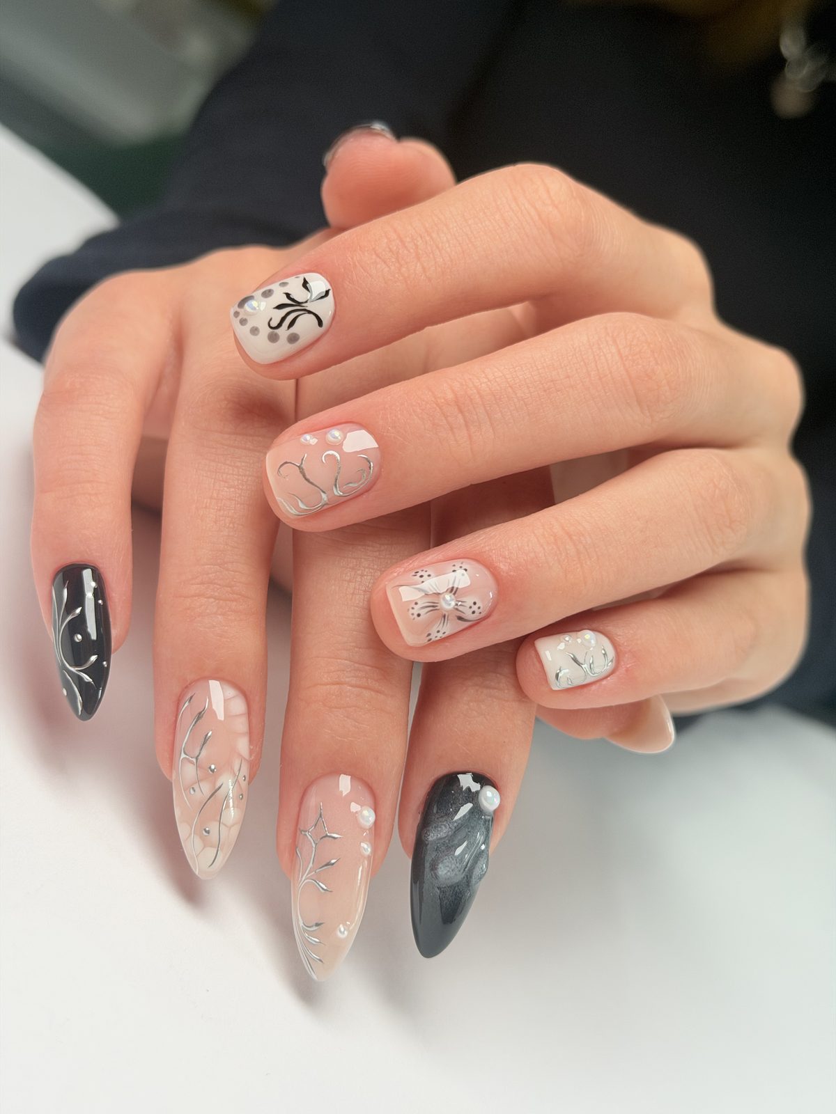 Miray Nail Bar tırnak bakım uygulaması