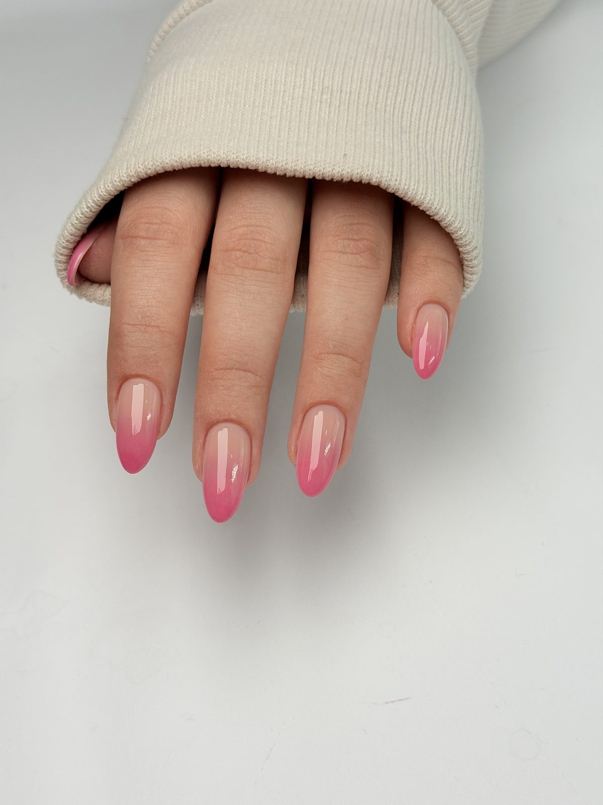 Miray Nail Bar tırnak bakım uygulaması